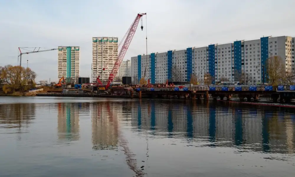 Advanced Construction Technologies in Russia (BIM, 3D Printing, Robotics, and Smart Materials)