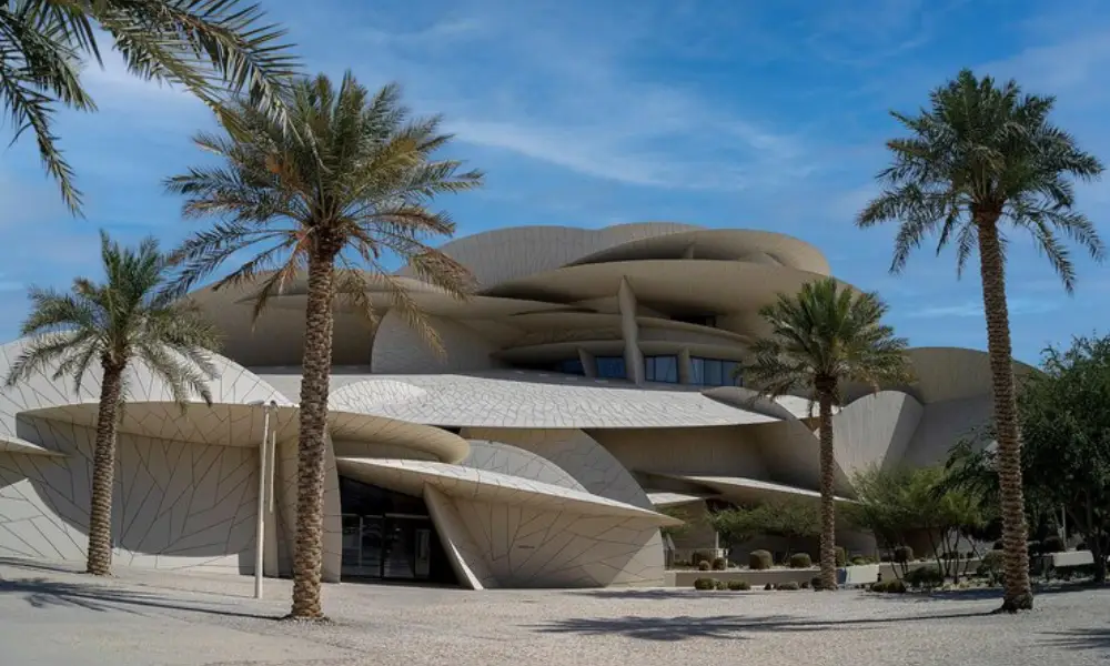 Smart Architecture and Digital Cities: Dubai and Abu Dhabi as Global Models