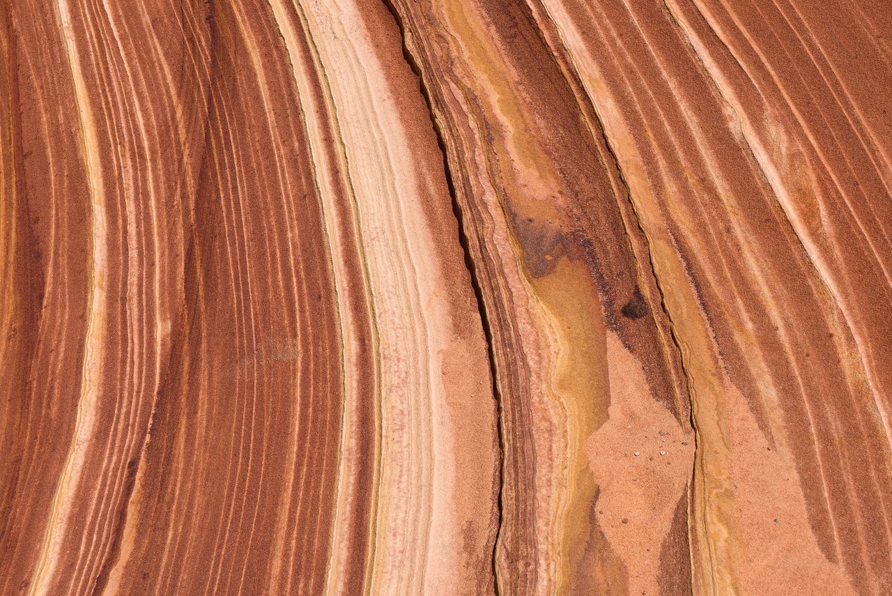 The Impact of Stone Patterns and Veins on Final Price
